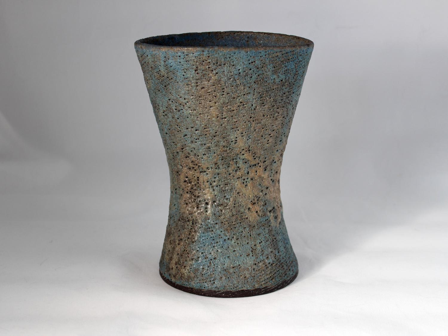 Lucie Rie, Blue Lava Vase