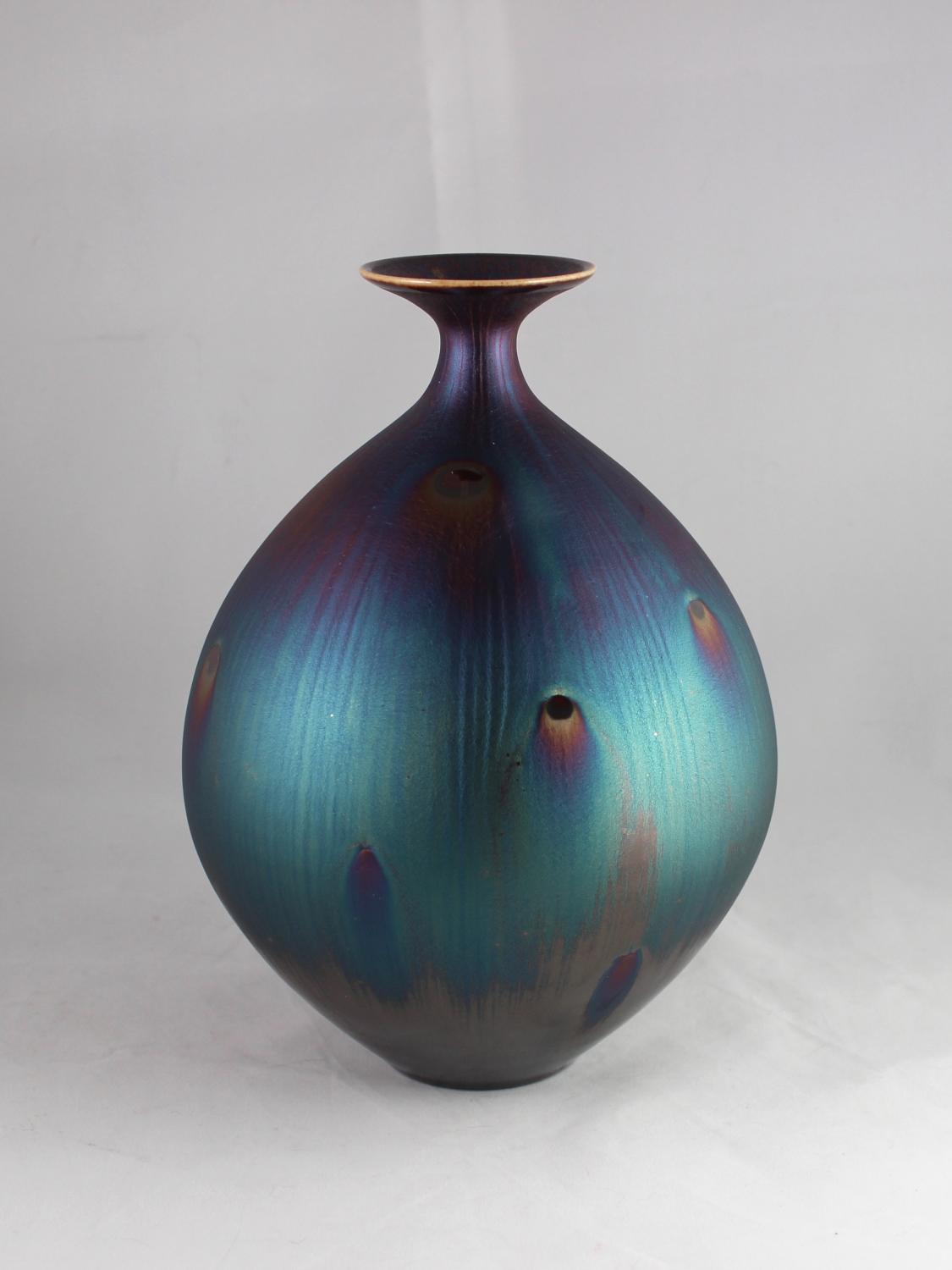 Hideaki Miyamura, Vase with Peacock Glaze
