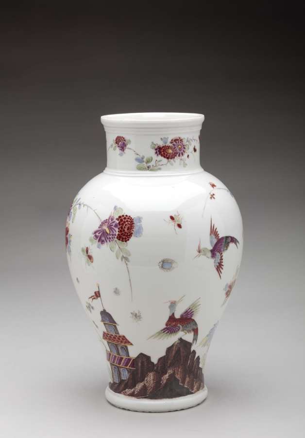 Meissen chinoiserie vase