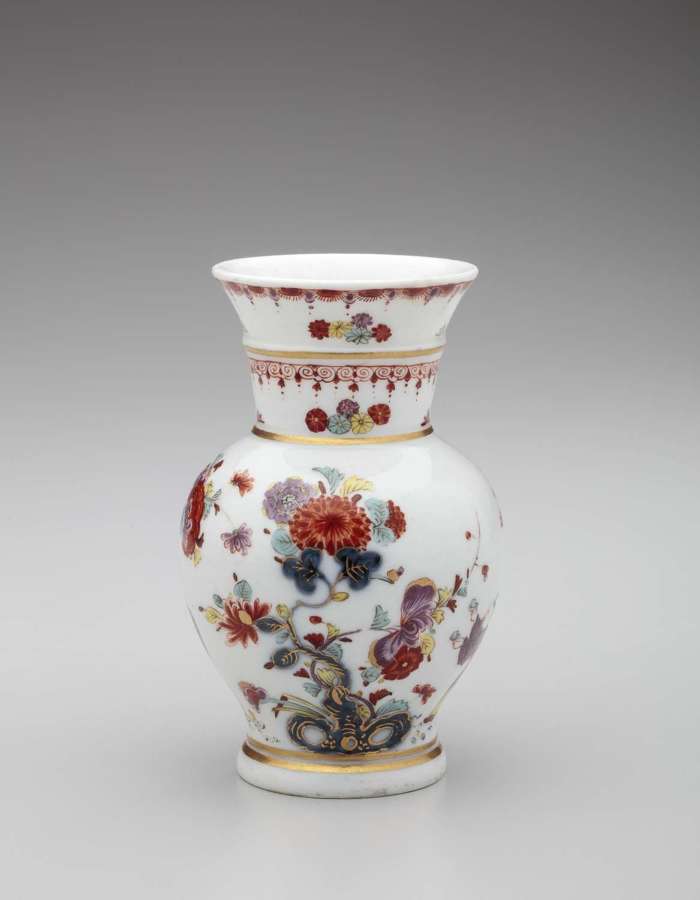 Meissen small AR vase