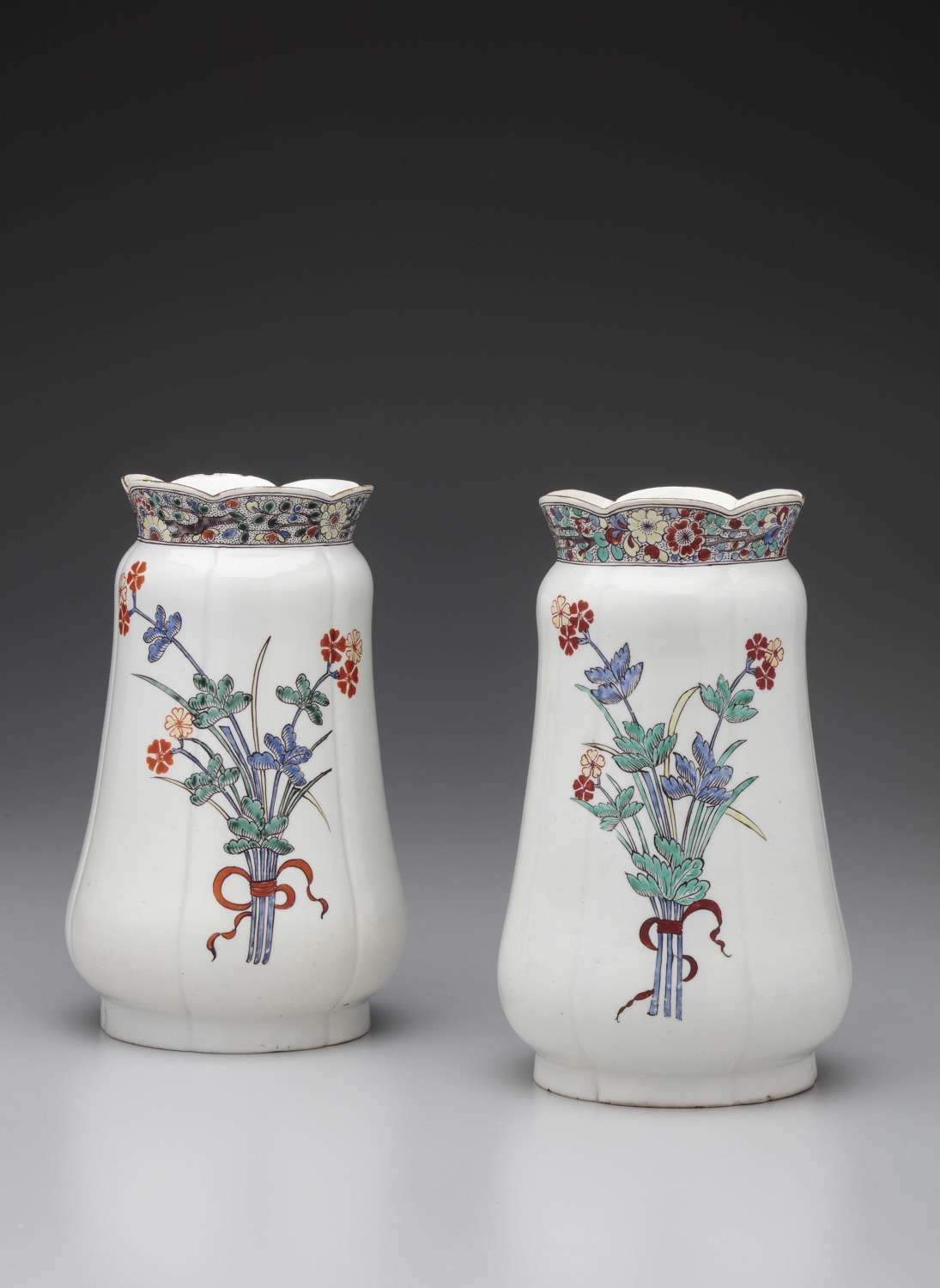 Chantilly pair of Kakiemon vases